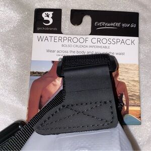 Geckobrands Waterproof Crosspack